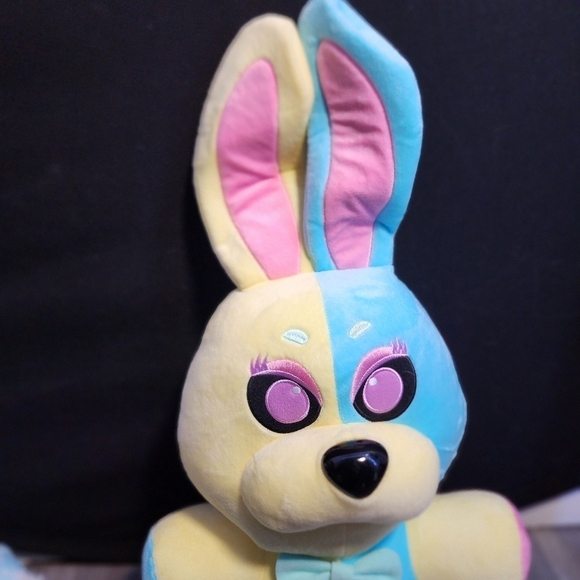 Jumbo Vanny Spring Colorway FNAF - Picture 4 of 4